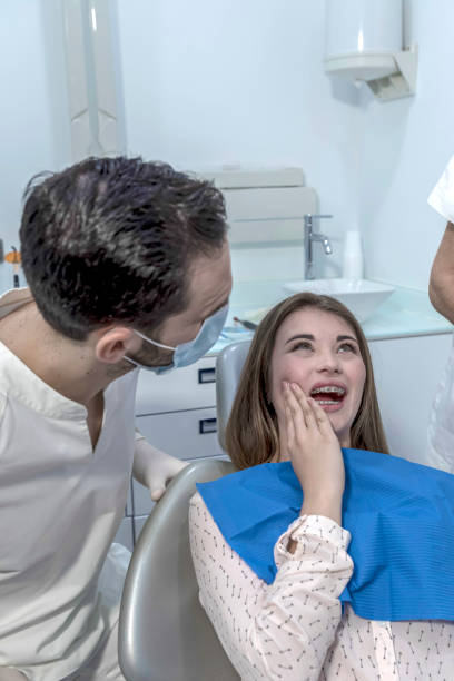 Best Cracked Tooth Emergency Dentist  in Tucson, AZ